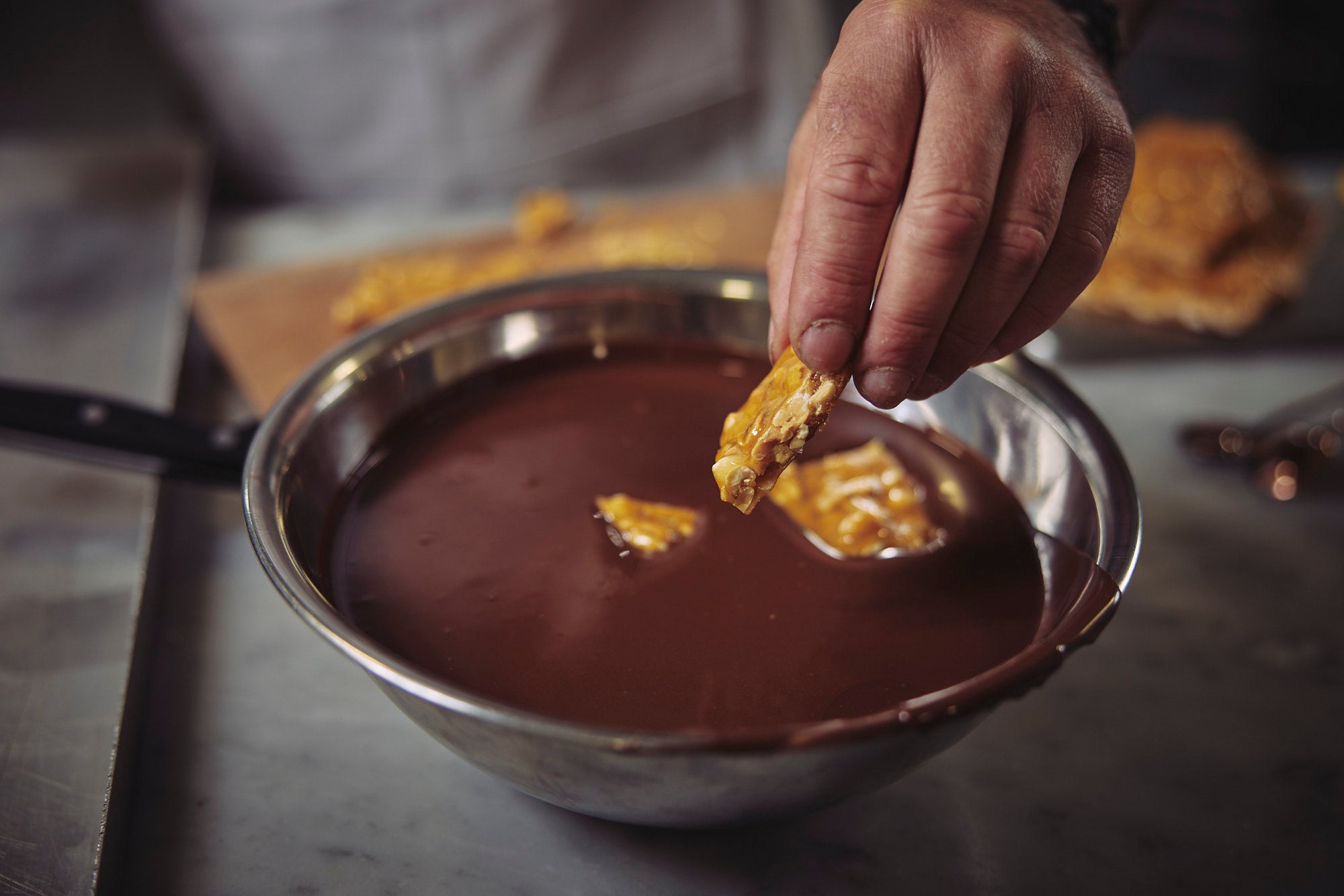 Golden Comb Chocolate Snaps - NEW