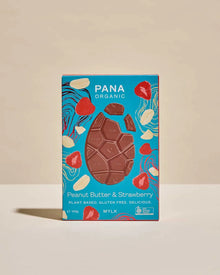 A sustainable flat chocolate bar made with smooth mylk chocolate and crunchy golden honeycomb pieces, crafted with cacao powder and minimal packaging for an eco-friendly indulgence.